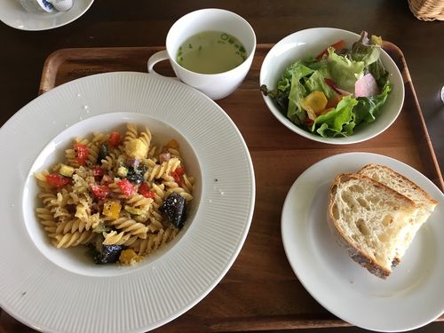 おいしいパスタでランチ